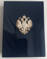 Подарочная коробка (бокс) для слабов NGC и ННР с накладным гербом Российской империи, синяя лакированная. (архив)